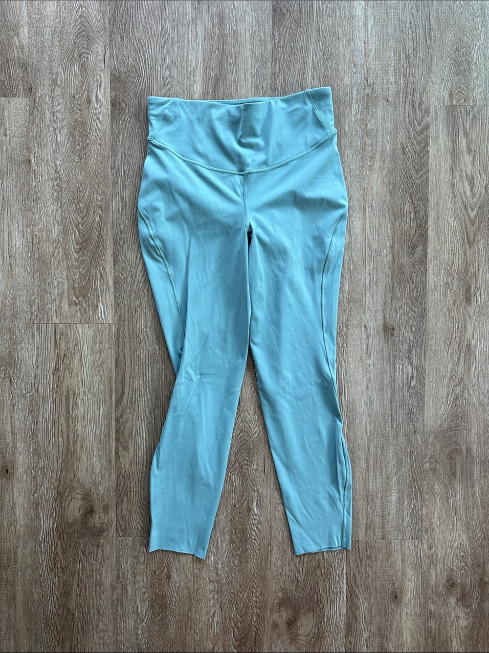 lululemon Base Pace High‎ Rise 25" Tight Misty Glade Size 8 Activewear Gym